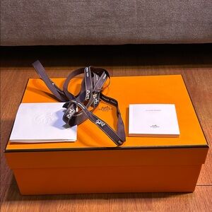 Hermes empty box